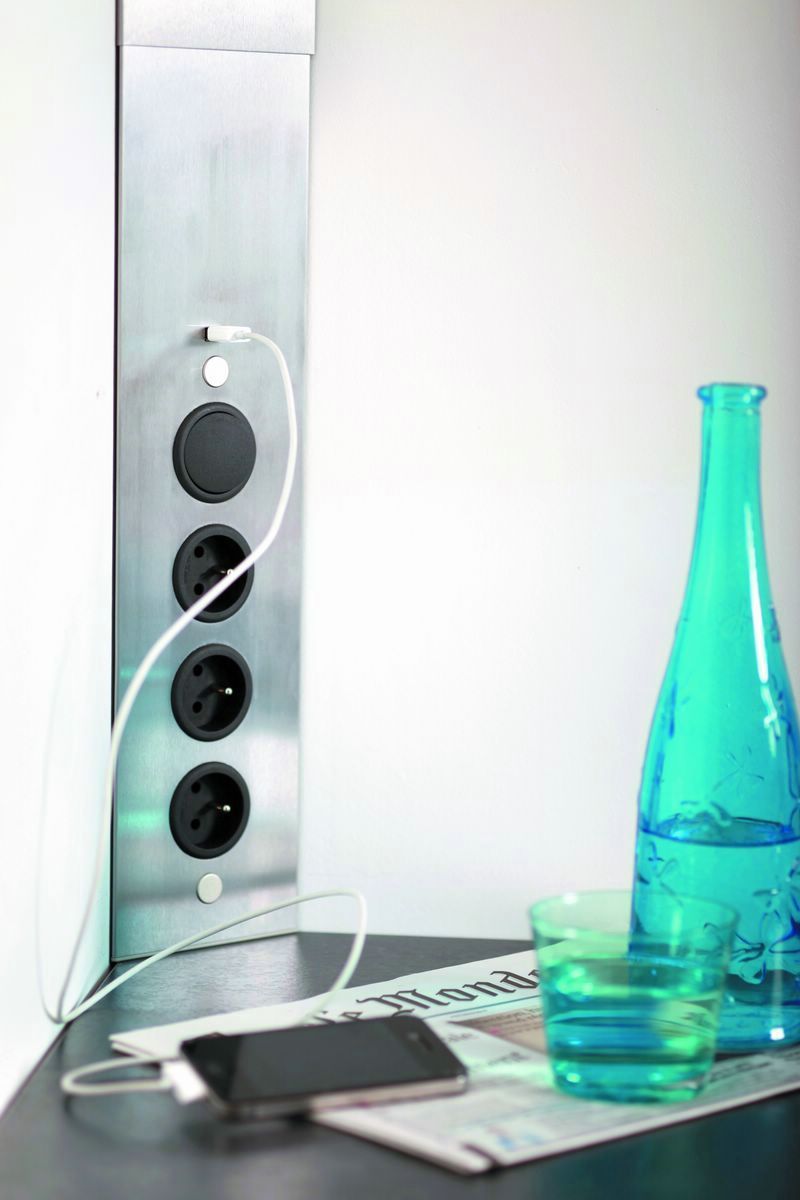 Bloc 3 prises d'angle + interrupteur avec ou sans port USB 5V