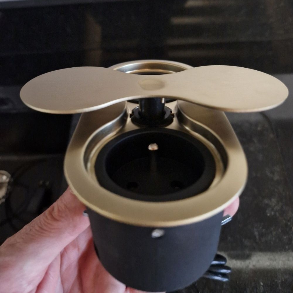 Bloc 2 prises à encastrer affleurant EIGHT OR – Image 6